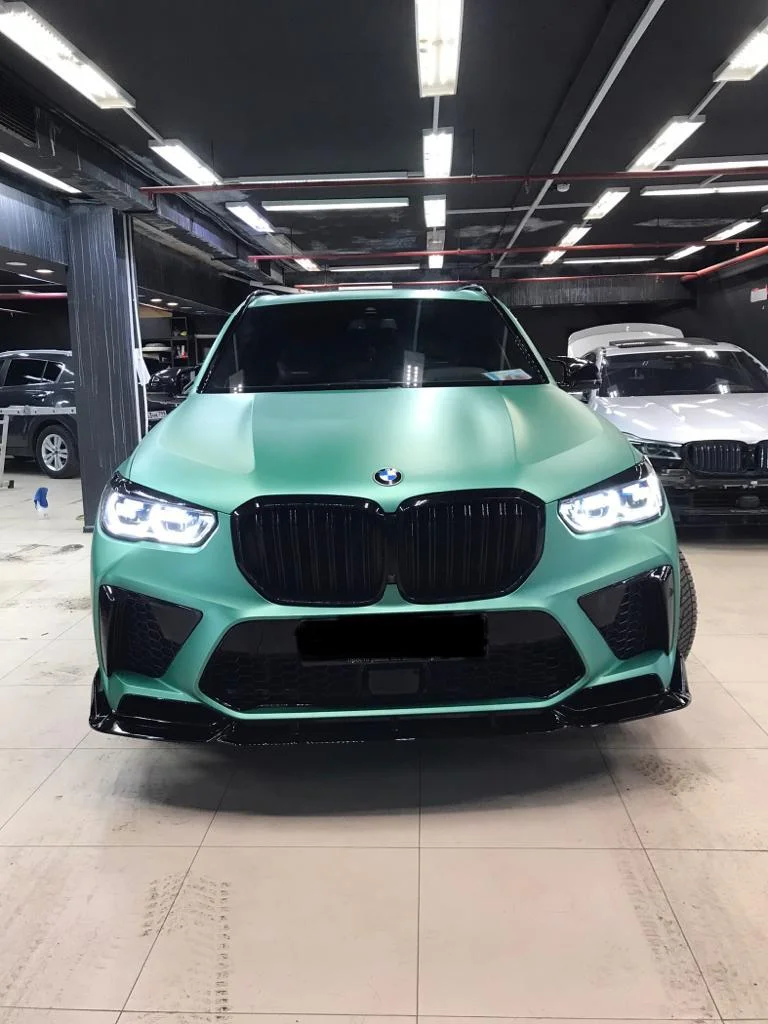 Оклейка плёнкой BMW X5 M Competition